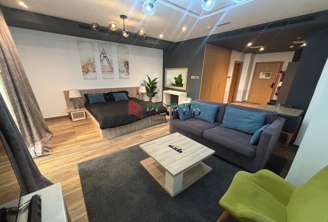 122001273 - Property Main Image