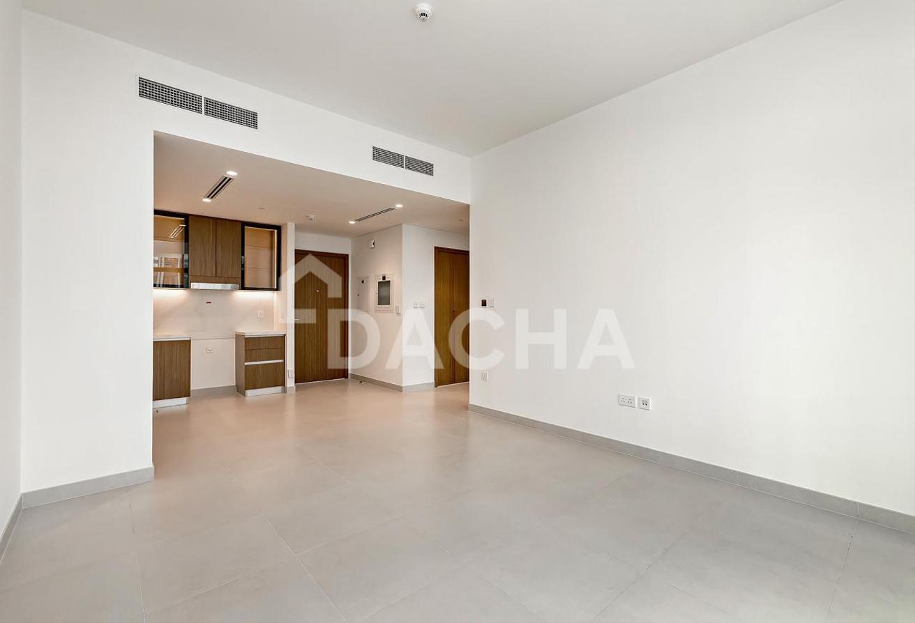 High floor | Unfurnished | Brand New photo 2