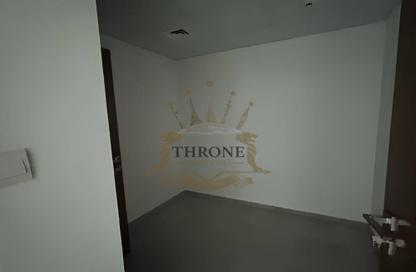 Apartment - 2 Bedrooms - 3 Bathrooms for rent in 5th Avenue - Al Furjan - Dubai