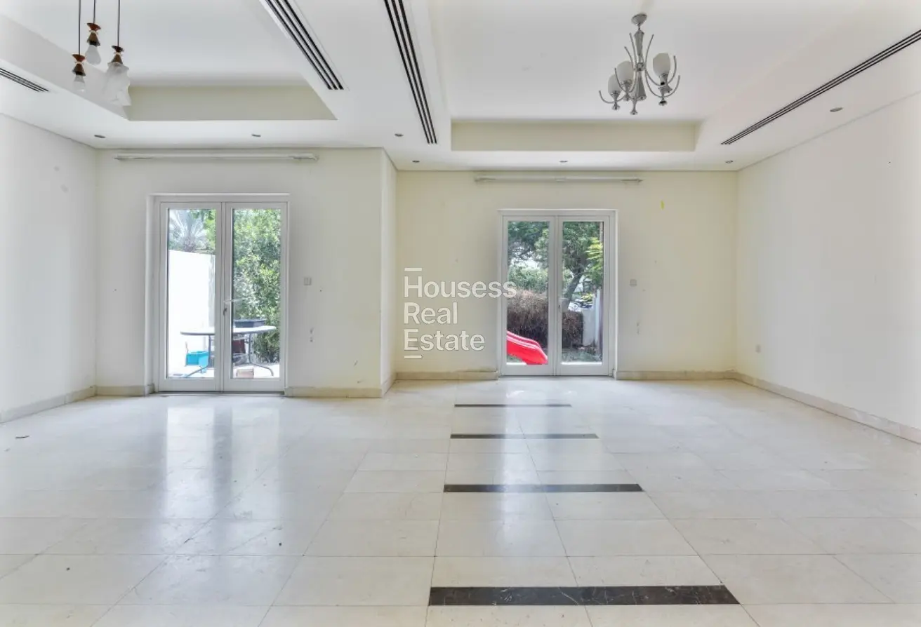 152381437 - Property Main Image