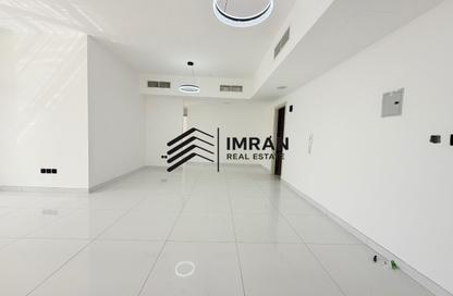Apartment - 3 Bedrooms - 4 Bathrooms for rent in Tilal City A - Tilal City - Sharjah Apartment - 3 Bedrooms - 4 Bathrooms for rent in Tilal City A - Tilal City - Sharjah