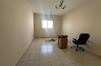 Apartment - 1 Bedroom - 2 Bathrooms for rent in Al Majaz Tower - Al Majaz - Sharjah