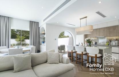 Villa - 3 Bedrooms - 2 Bathrooms for sale in Springs 11 - The Springs - Dubai