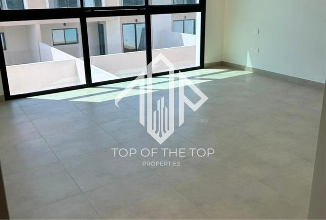 92246180 - Property Image 2
