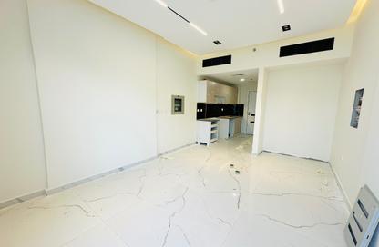 Apartment - Studio - 1 for rent in BNH Smart Tower 2 - International City Phase 2 - Al Warsan 4 - Al Warsan - Dubai