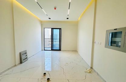 Apartment - Studio - 1 for rent in BNH Smart Tower 2 - International City Phase 2 - Al Warsan 4 - Al Warsan - Dubai