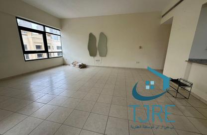 Apartment - 2 Bedrooms - 2 Bathrooms for rent in Al Nakheel 2 - Al Nakheel - Greens - Dubai