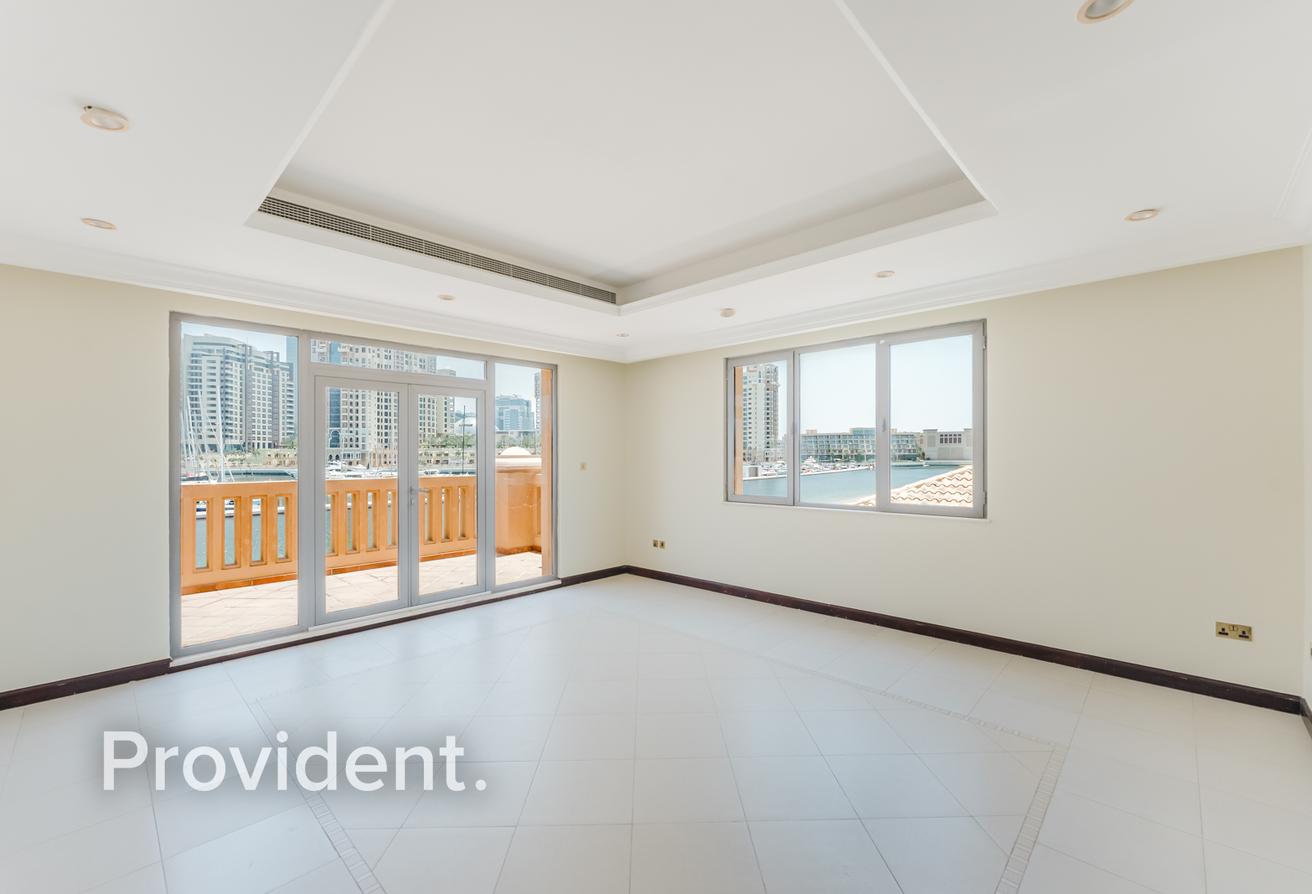 Beach Garden Villa | Available Now | Unfurnished photo 14