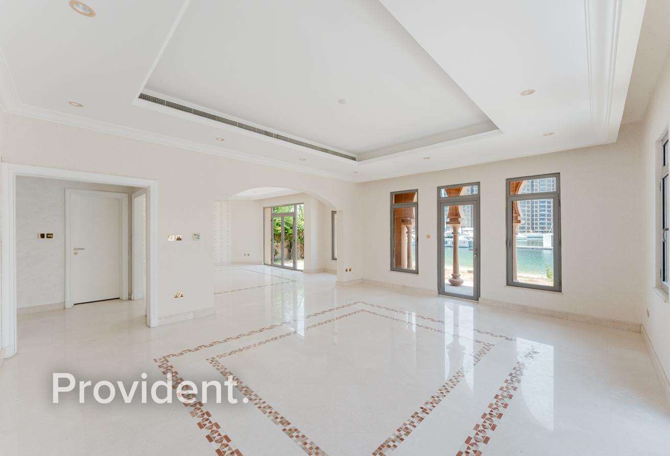 Beach Garden Villa | Available Now | Unfurnished photo 3