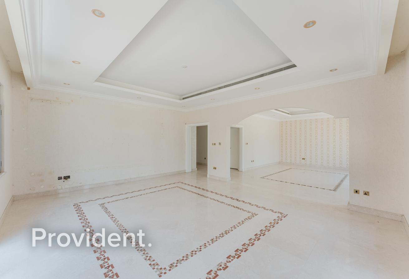Beach Garden Villa | Available Now | Unfurnished photo 2