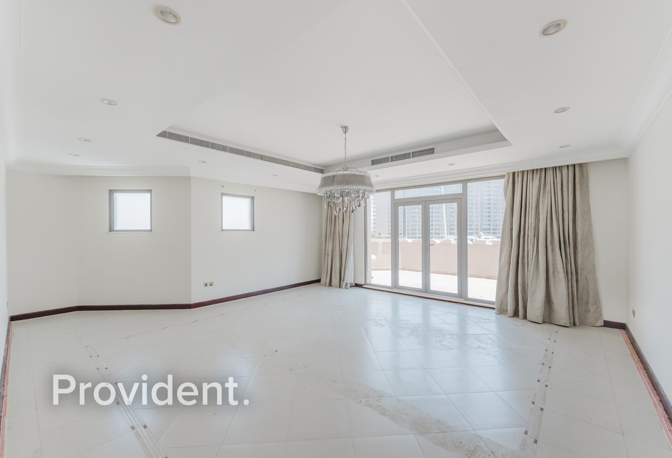 Beach Garden Villa | Available Now | Unfurnished photo 17