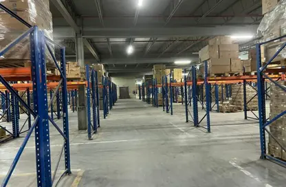 مستودع - استوديو - 1 حمام للبيع في المنطقة الصناعية رقم 17 - المنطقة الصناعية بالشارقة - الشارقة