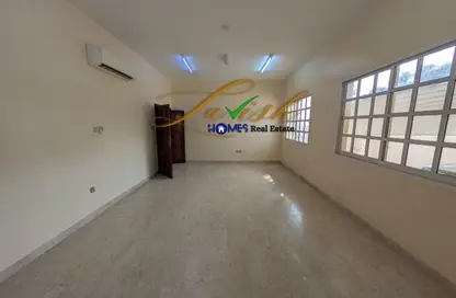 Apartment - 3 Bedrooms - 4 Bathrooms for rent in Central District - Al Ain