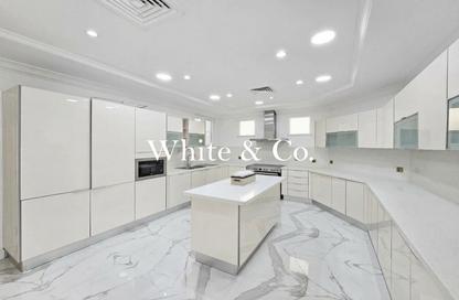 Villa - 5 - 6 for rent in Garden Homes Frond D - Garden Homes - Palm Jumeirah - Dubai