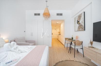 Apartment - Studio - 1 Bathroom for rent in Golf Vista 2 - Golf Vista - Golf Town - Damac Hills - Dubai Apartment - Studio - 1 Bathroom for rent in Golf Vista 2 - Golf Vista - Golf Town - Damac Hills - Dubai