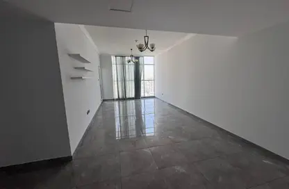 Apartment - 3 Bedrooms - 3 Bathrooms for rent in Jamal Abdul Nasser Street - Al Majaz - Sharjah