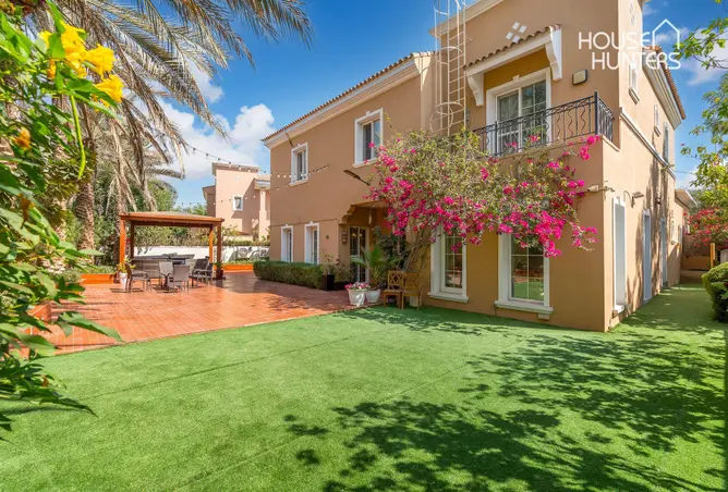 Mirador Arabian Ranches villa and garden Dubai