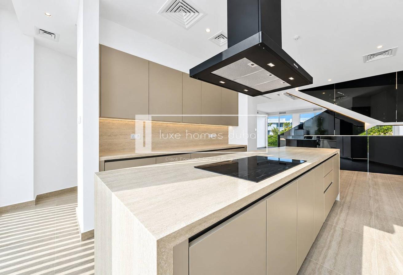 BRAND NEW | SPACIOUS 4BR VILLA | LAGOON VIEW photo 9