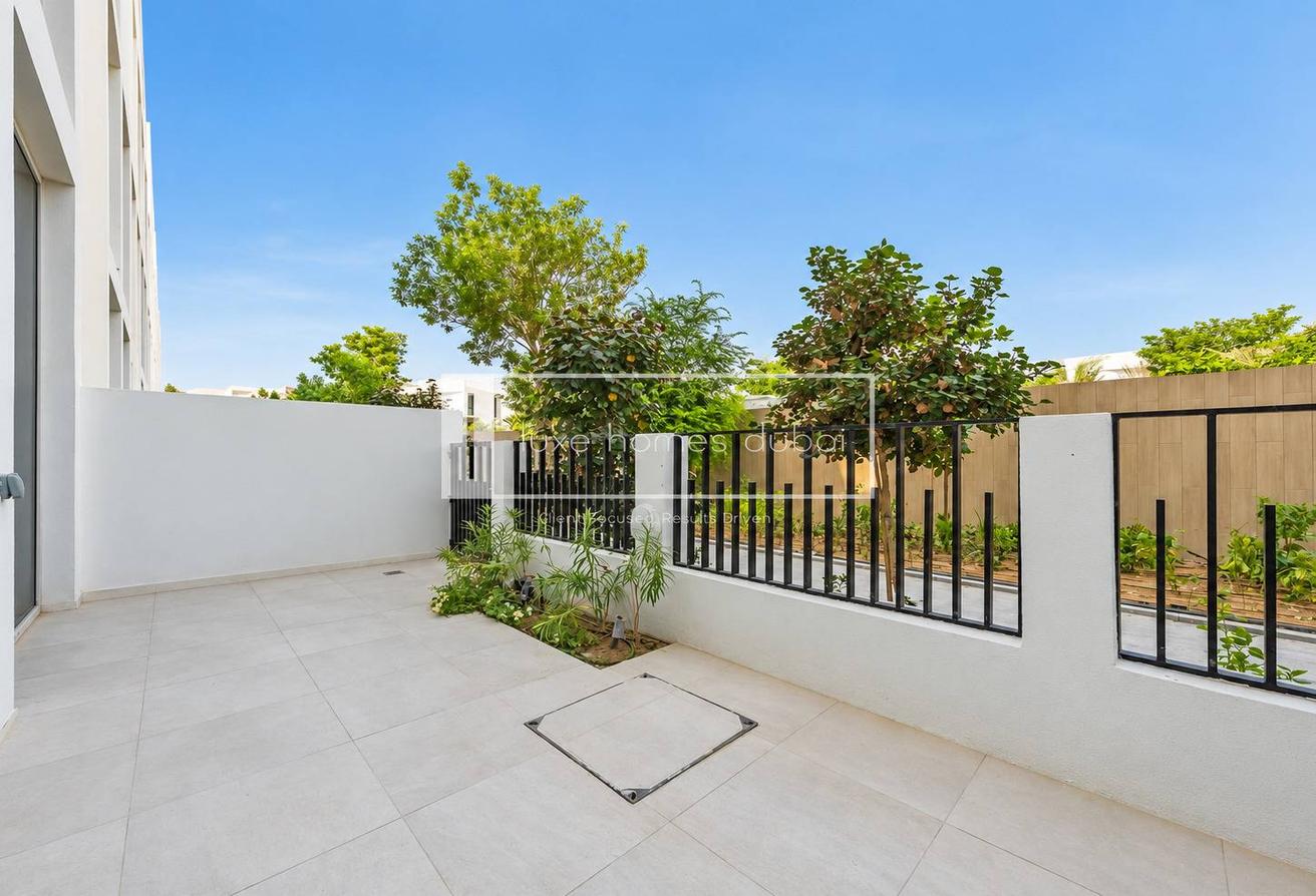 BRAND NEW | SPACIOUS 4BR VILLA | LAGOON VIEW photo 18