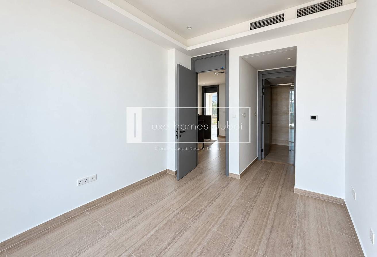 BRAND NEW | SPACIOUS 4BR VILLA | LAGOON VIEW photo 14