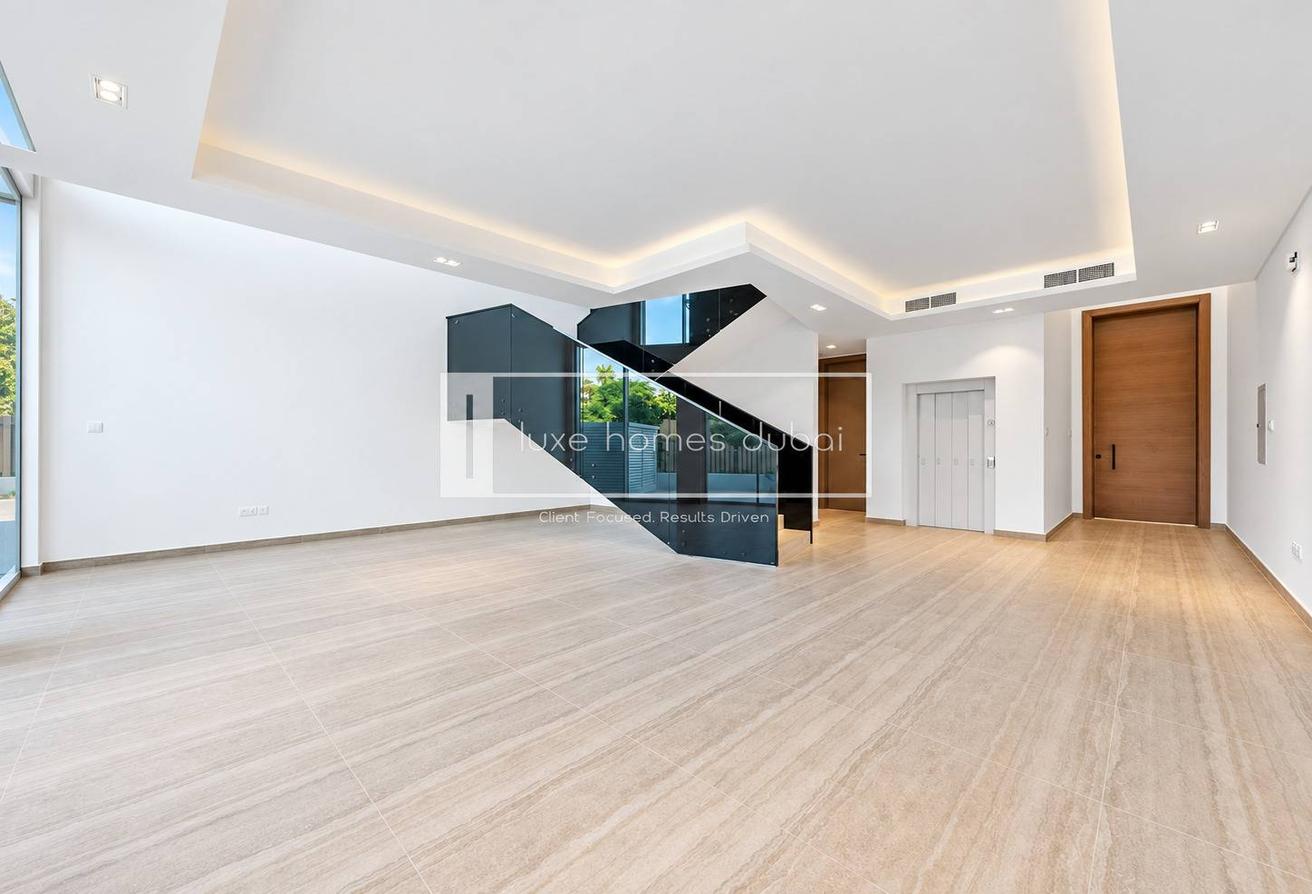 BRAND NEW | SPACIOUS 4BR VILLA | LAGOON VIEW photo 5
