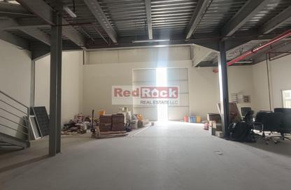 Warehouse - Studio - 1 Bathroom for rent in Al Layan 1 - Saih Shuaib 2 - Dubai Industrial City - Dubai