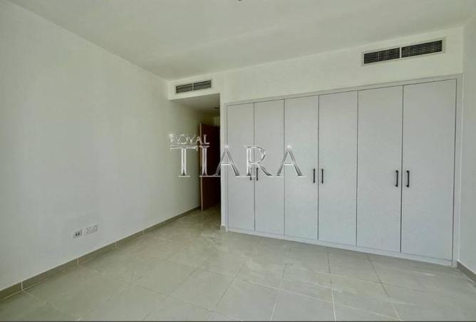 70698918 - صورة العقار 2