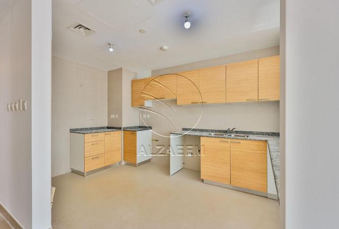 71519382 - Property Image 2