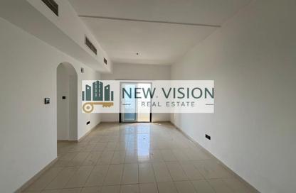 Apartment - 1 Bedroom - 2 Bathrooms for rent in Blue Tower - Al Majaz 3 - Al Majaz - Sharjah