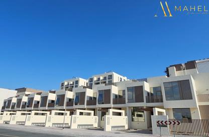 Villa - 4 - 5 for rent in Al Furjan West - Al Furjan - Dubai