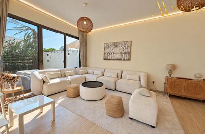Villa - 4 - 5 for rent in Al Furjan West - Al Furjan - Dubai