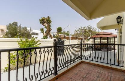 Villa - 4 Bedrooms - 5 Bathrooms for rent in Jumeirah 2 Villas - Jumeirah 2 - Jumeirah - Dubai