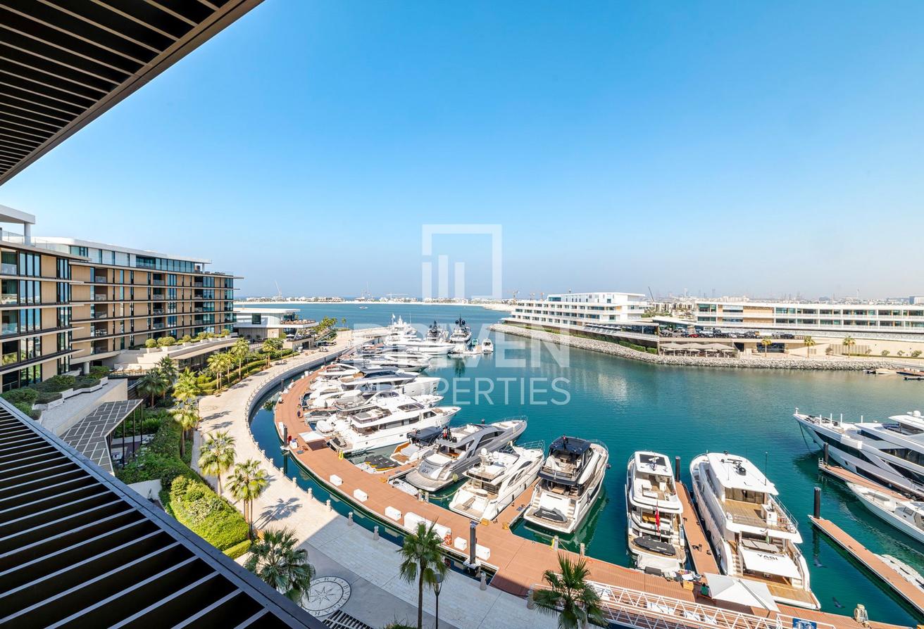 Prestigious and Stylish Apartment with Marina View photo 21