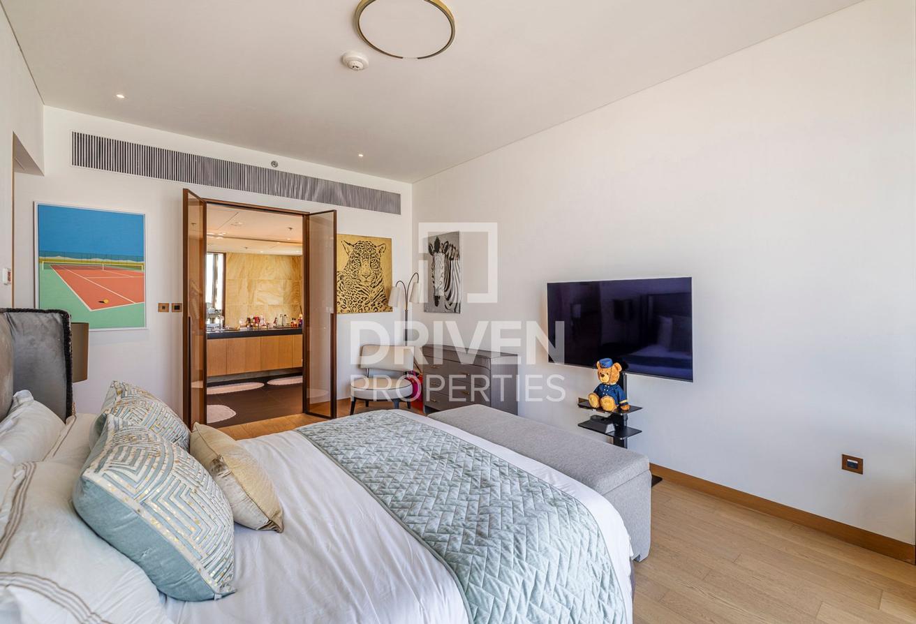 Prestigious and Stylish Apartment with Marina View photo 14