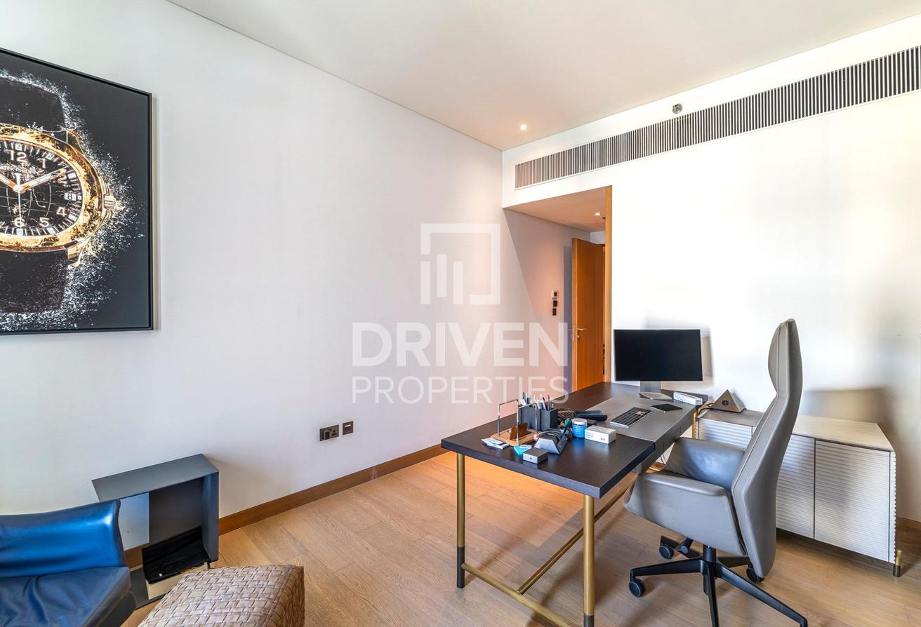 Prestigious and Stylish Apartment with Marina View photo 8