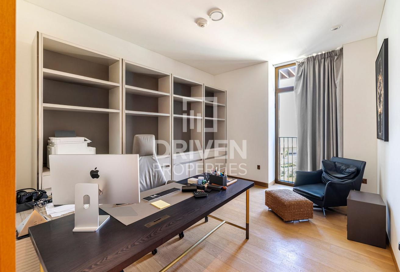 Prestigious and Stylish Apartment with Marina View photo 7