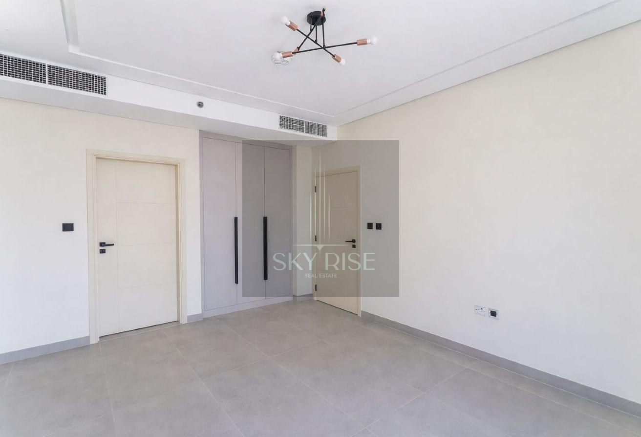 Modern 1BR | Walk to Metro | Prime Location photo 3
