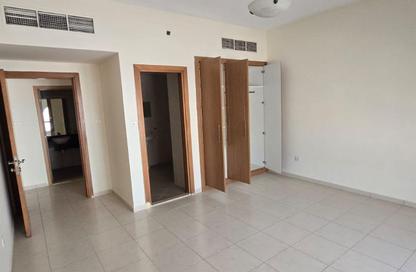 Apartment - 1 Bedroom - 2 Bathrooms for rent in Jumeirah Village Circle - Dubai