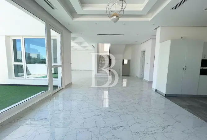 145527807 - Property Image 3