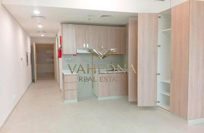 Apartment - Studio - 1 Bathroom for rent in Karimian 3 - Jumeirah Garden City - Al Satwa - Dubai