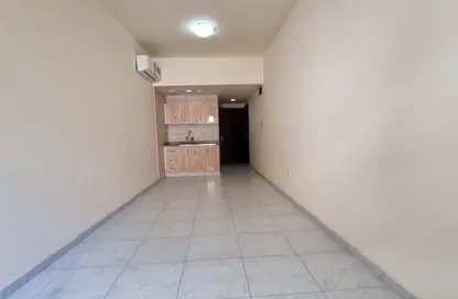 Apartment - 1 Bathroom for rent in Al Baraha - Deira - Dubai Apartment - 1 Bathroom for rent in Al Baraha - Deira - Dubai