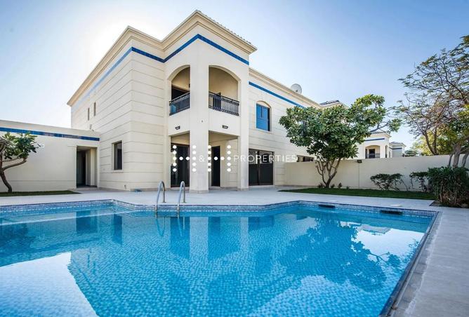 Popular Family Compound in Safa 1 - 4 Bed Villa with Private Pool