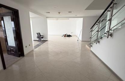 Apartment - 5 - 6 for rent in Al Khan Corniche - Al Khan - Sharjah