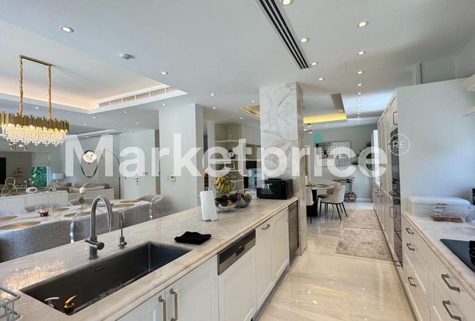 Exclusive upgraded and extended villa in Alvorada