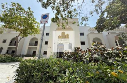 Apartment - 2 Bedrooms - 2 Bathrooms for rent in The Gardens Buildings - The Gardens - Dubai
