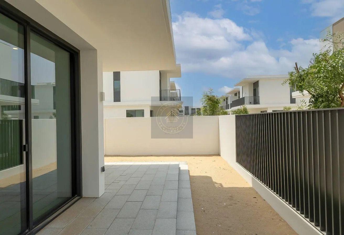 Best Price | Ready to Move | On the Park photo 8