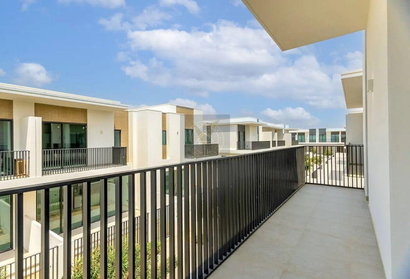 Best Price | Ready to Move | On the Park photo 9