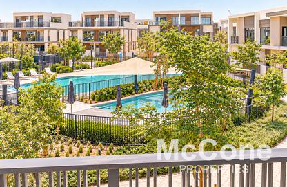 Townhouse - 4 - 5 for rent in Aura Gardens - Tilal Al Ghaf - Dubai