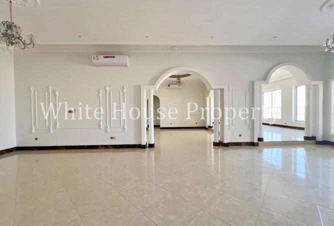 114186086 - Property Image 3