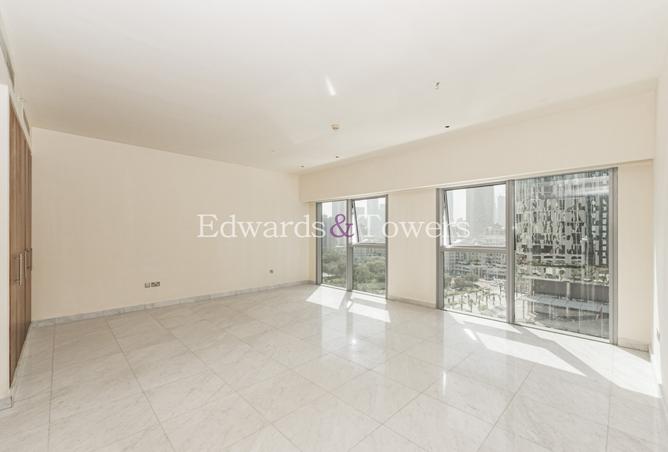 6 cheques | Exclusive | Spacious Layout| Low Floor photo 2